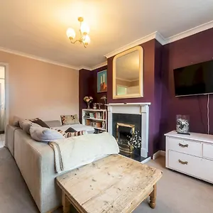 Pass The Keys Comfortable 2bedroom With Free Parking Holiday home