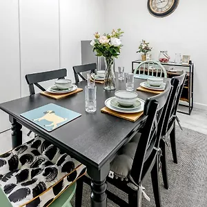 Cosy Rugby Gem Apartment