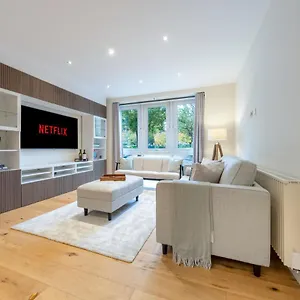 Candler Mews - Apartment