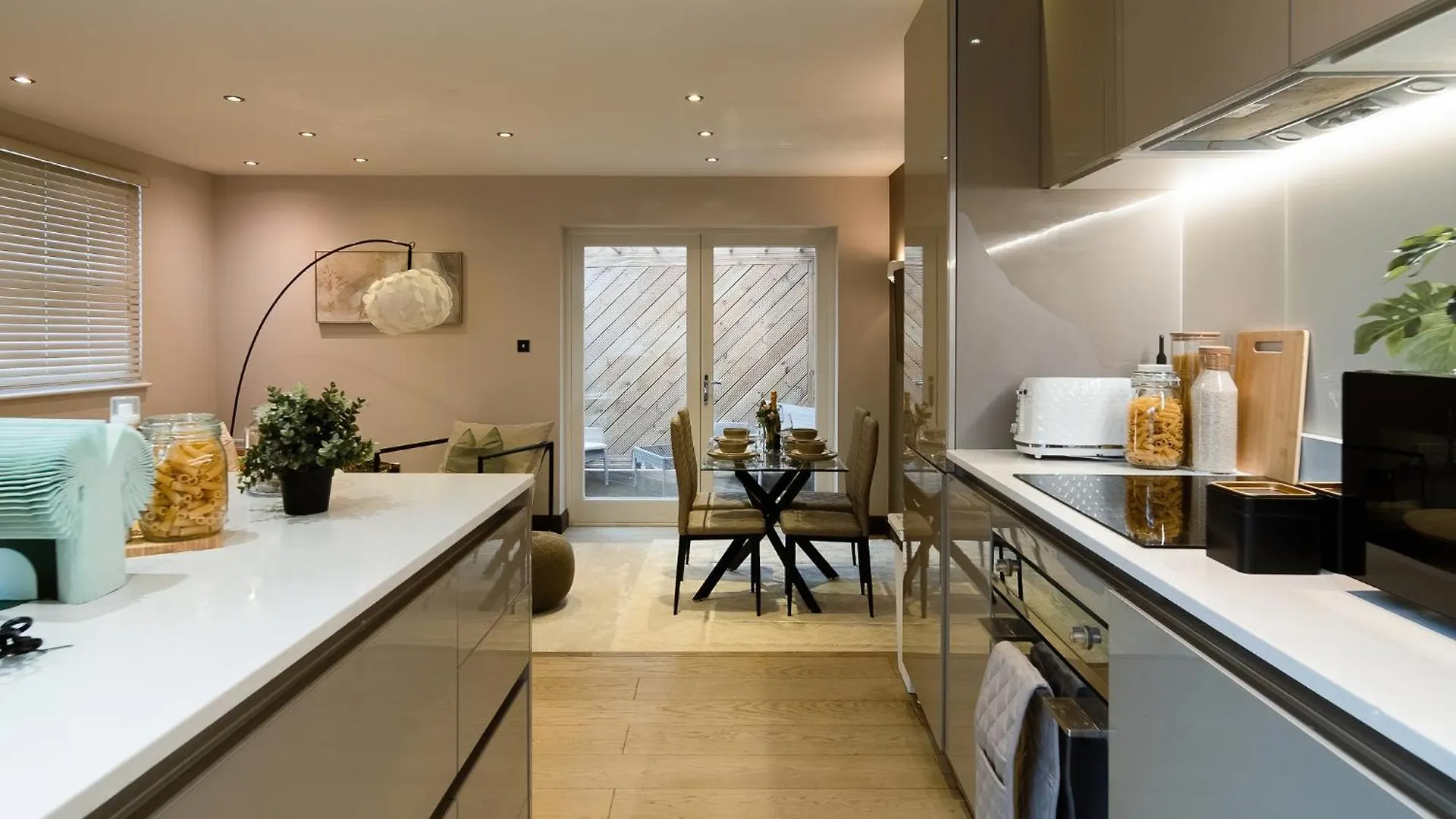 2Bed House Twickenham With Private Garden Villa